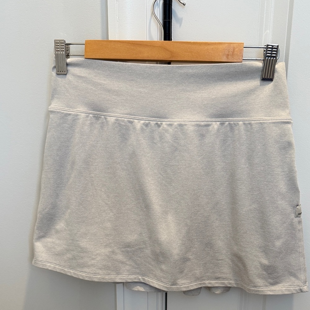 Vuori Halo Performance skirt. Size small.
